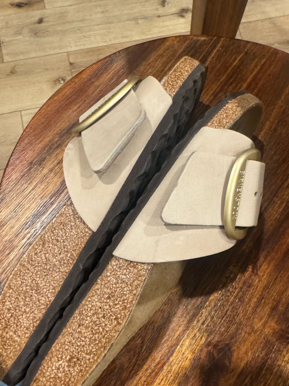 Birkenstock Madrid BIG BUCKLE Women's Sandal in Light Beige w/ Gold - worn ONCE! - Picture 6 of 9